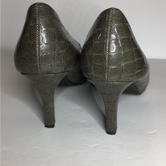 Comfort Plus by Predictions Women’s Faux Reptile Pattern Heels, Gray-Green, sz 9 - Picture 5 of 11